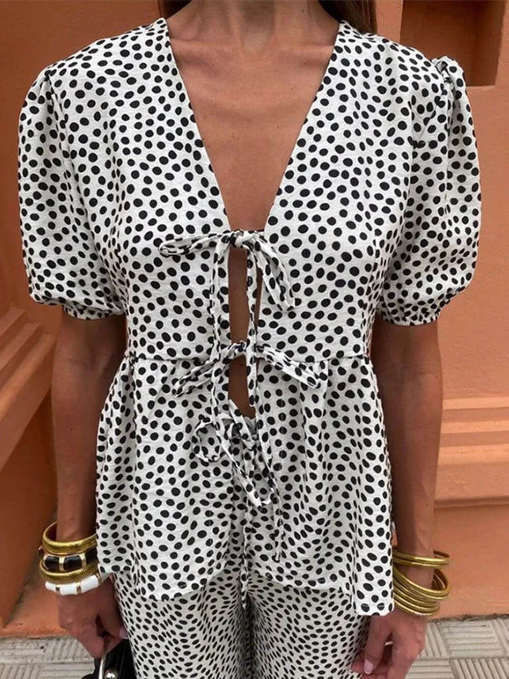 Casual Floral Print Lace-Up V-Neck Top White