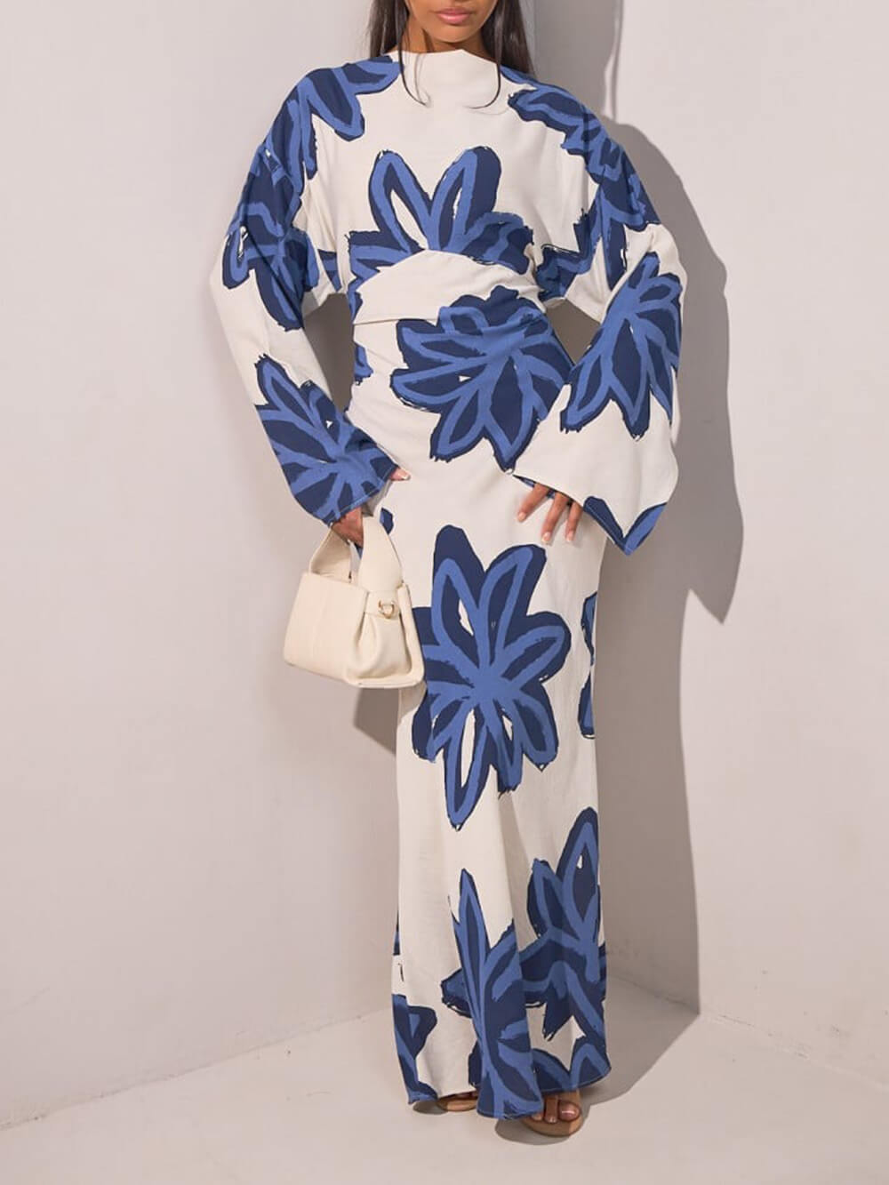 Elegant Floral Print Waist-Defined Maxi Dress Blue