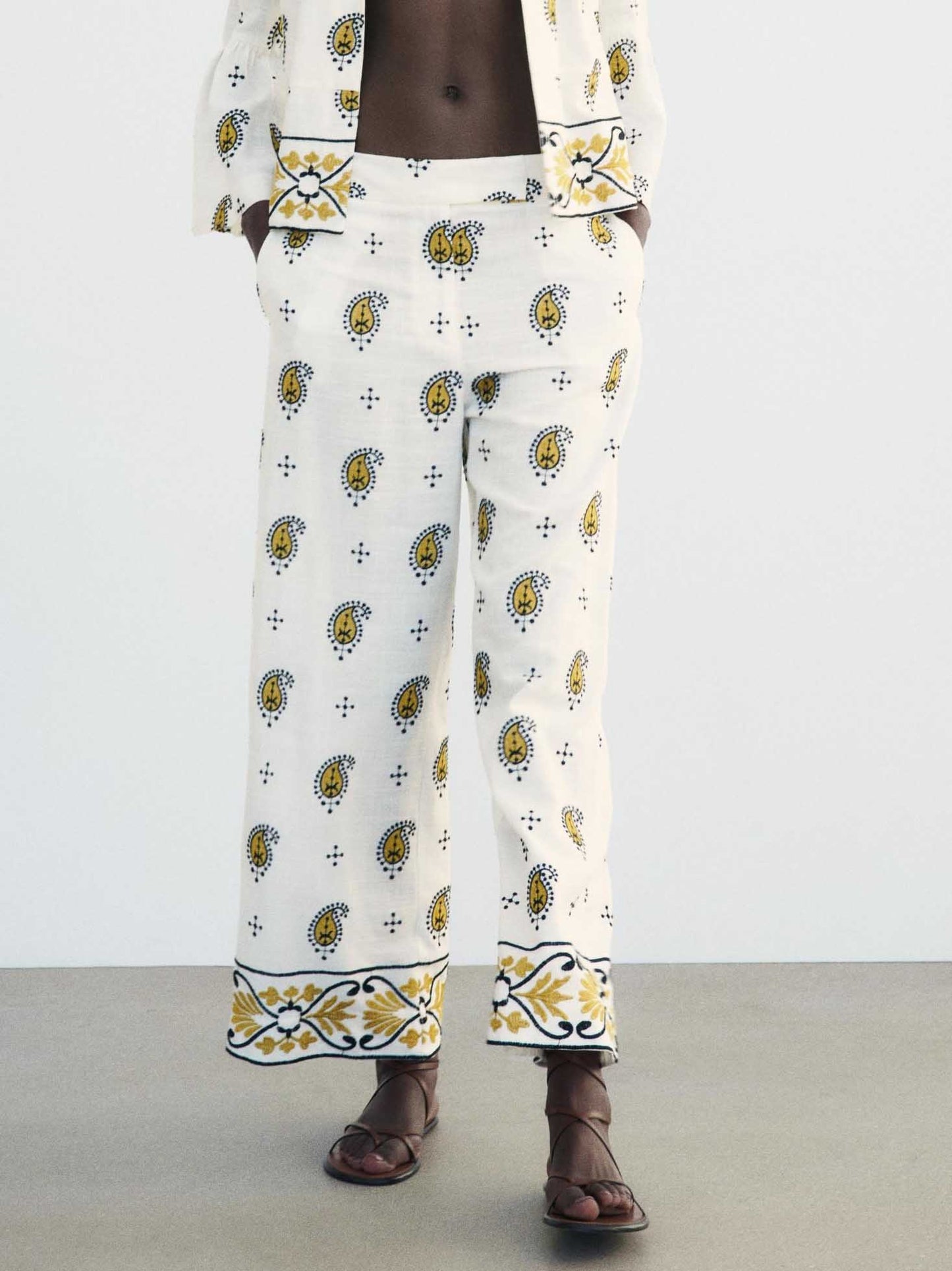 Unique Fresh Cashew Flower Print Pants White