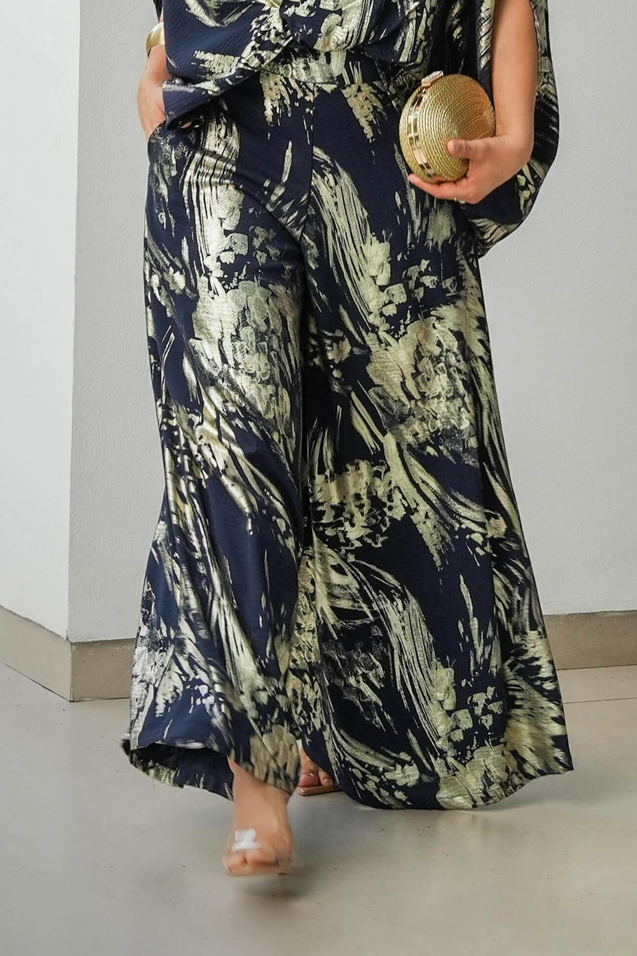 Retro Fashion Ethnic Print Drop-Shoulder Top Elastic Waist Wide-Leg Pants Set