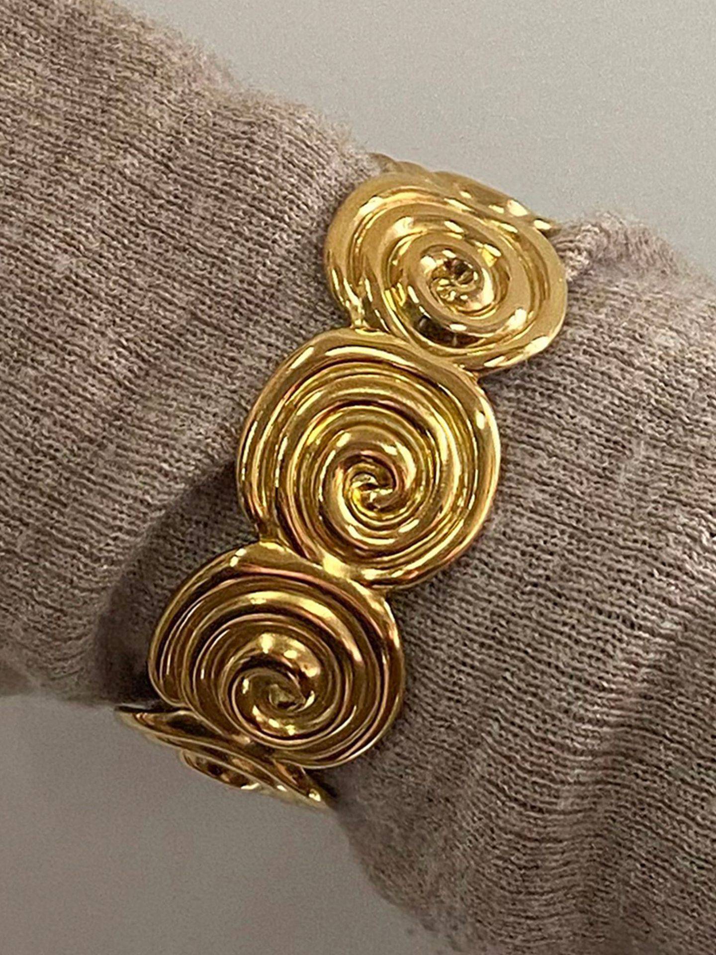 Conch Element Bracelet Gold F