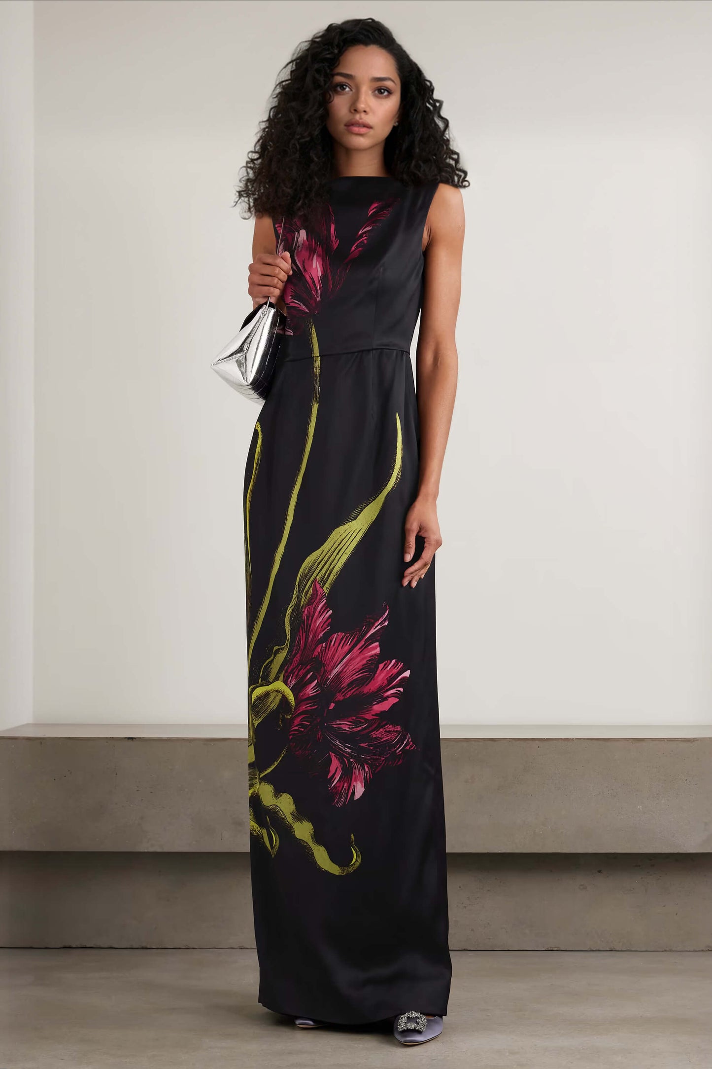 Exquisite Floral Print Satin Pleated Maxi Dress Black