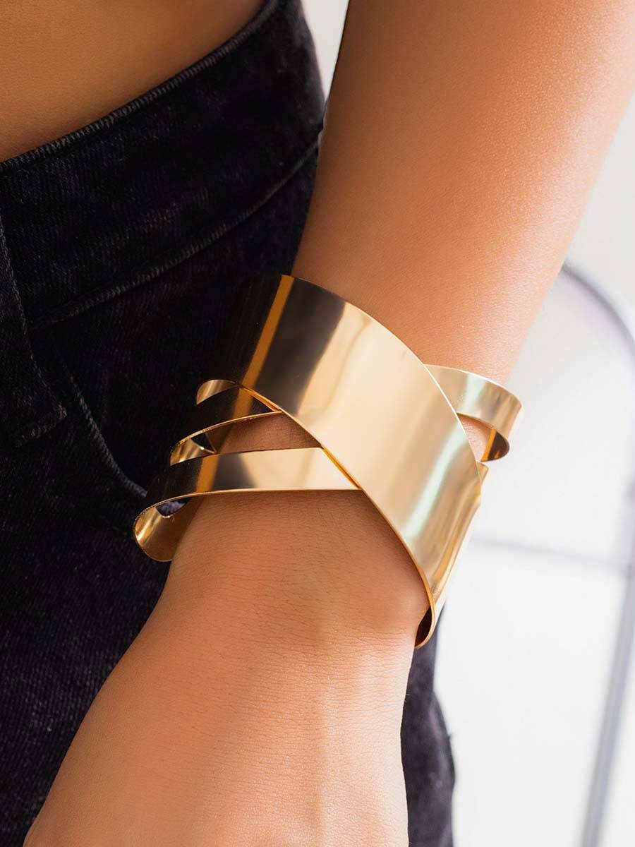 Minimalist Streamlined Bracelet Gold F