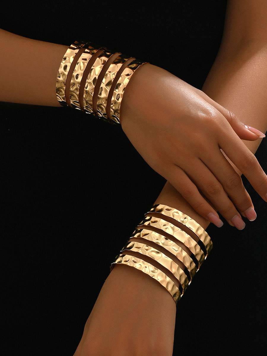 Minimalist Multi-layered Bracelet Gold F