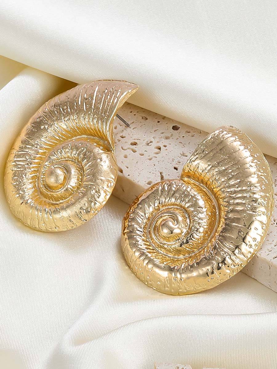 Conch Element Earrings Gold F