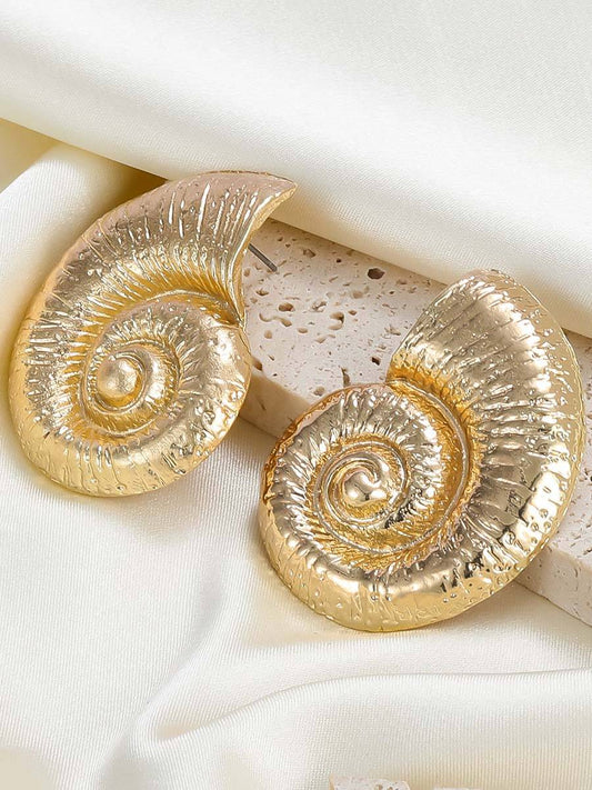 Conch Element Earrings Gold F