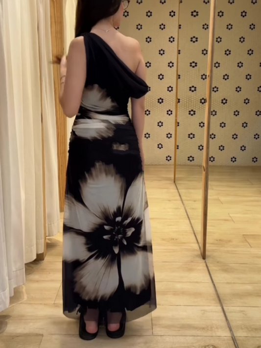 Sexy one shoulder large print dress