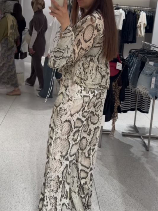 Fashionable snake print set