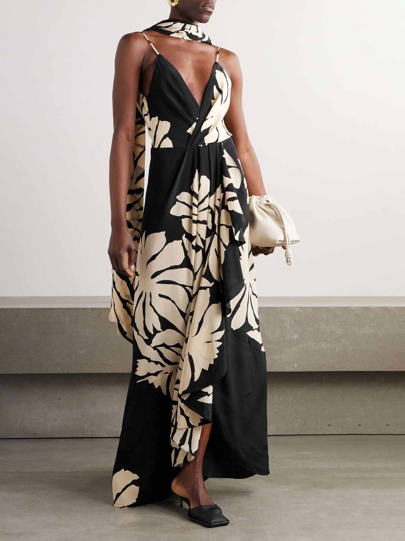 Relaxed Wrap Pleated Floral-Print Maxi Dress Black