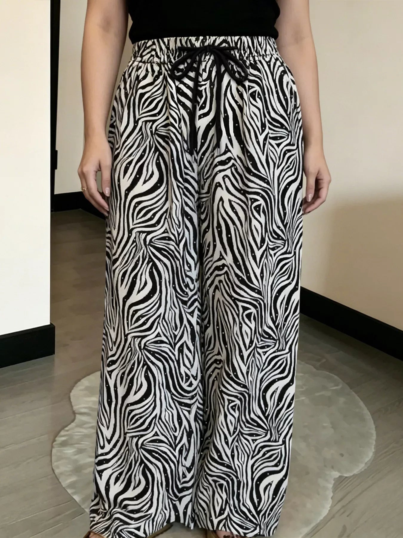 Drawstring Wide-Leg Pants