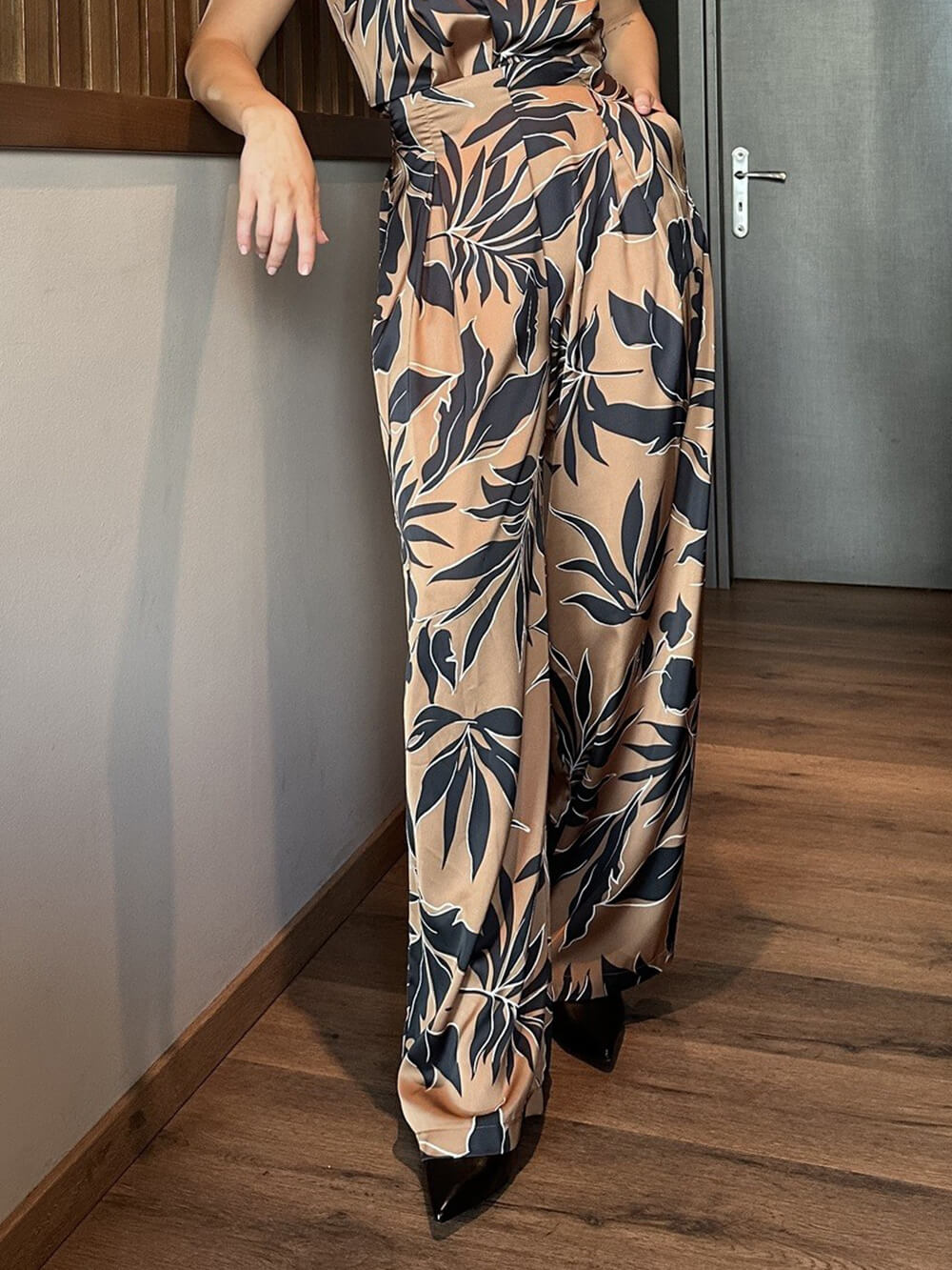 Unique Satin Leaf Print Pleated Elastic Waist High Waist Wide Leg Pants Yellow