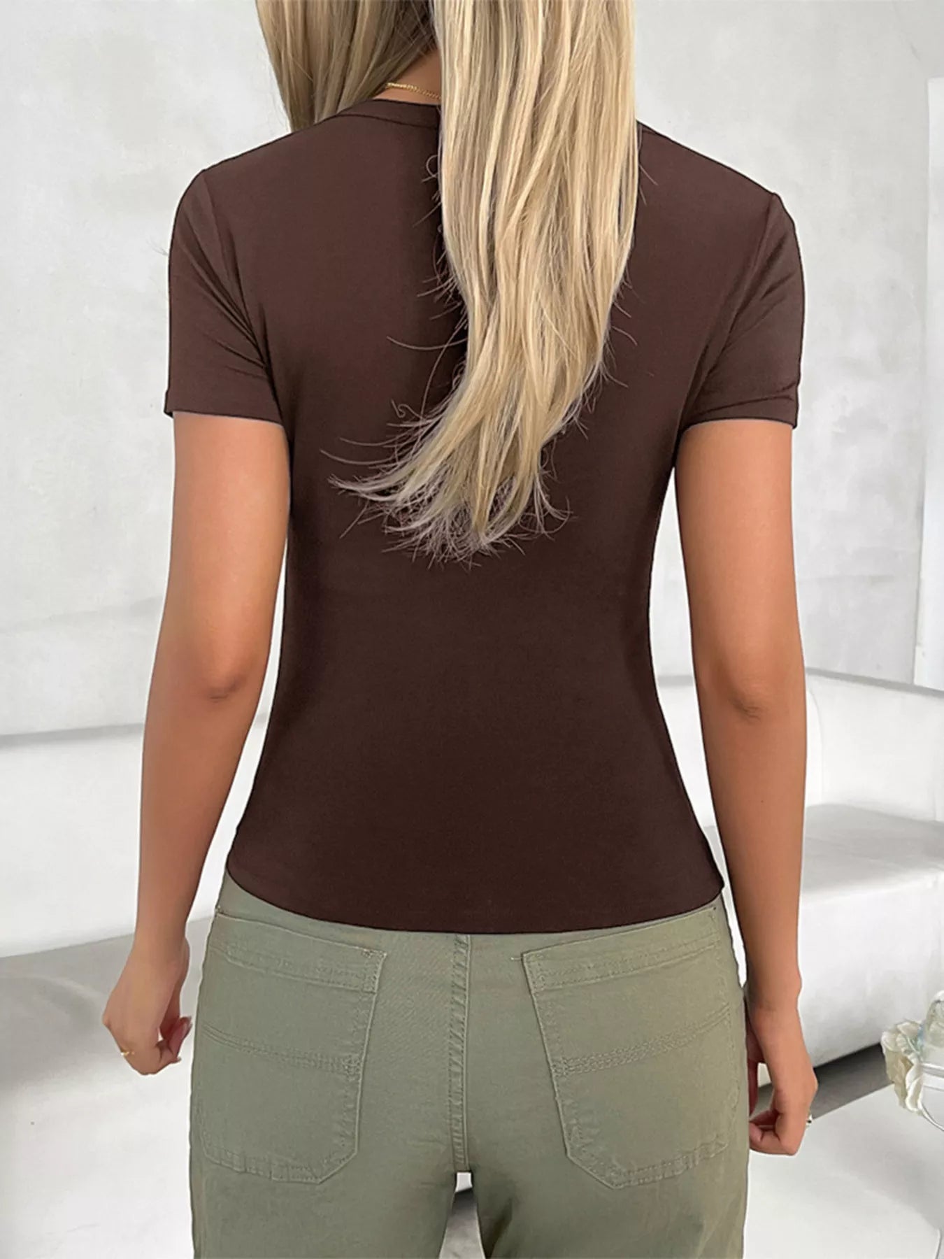 Solid Color Slim Fit T-Shirt
