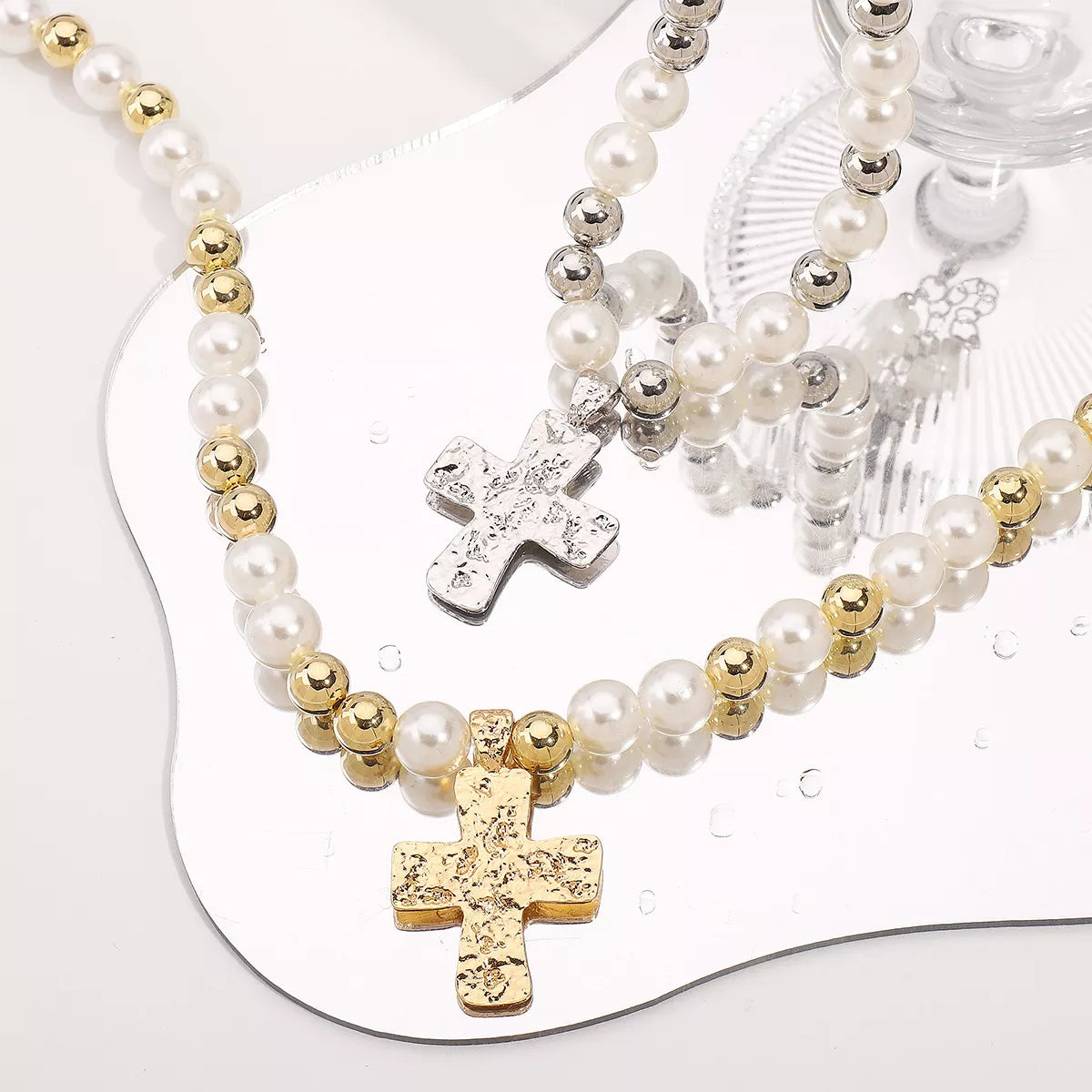 Elegant Pearl & Cross Pendant Necklace – Timeless Women’s Jewelry for Everyday & Special Occasions