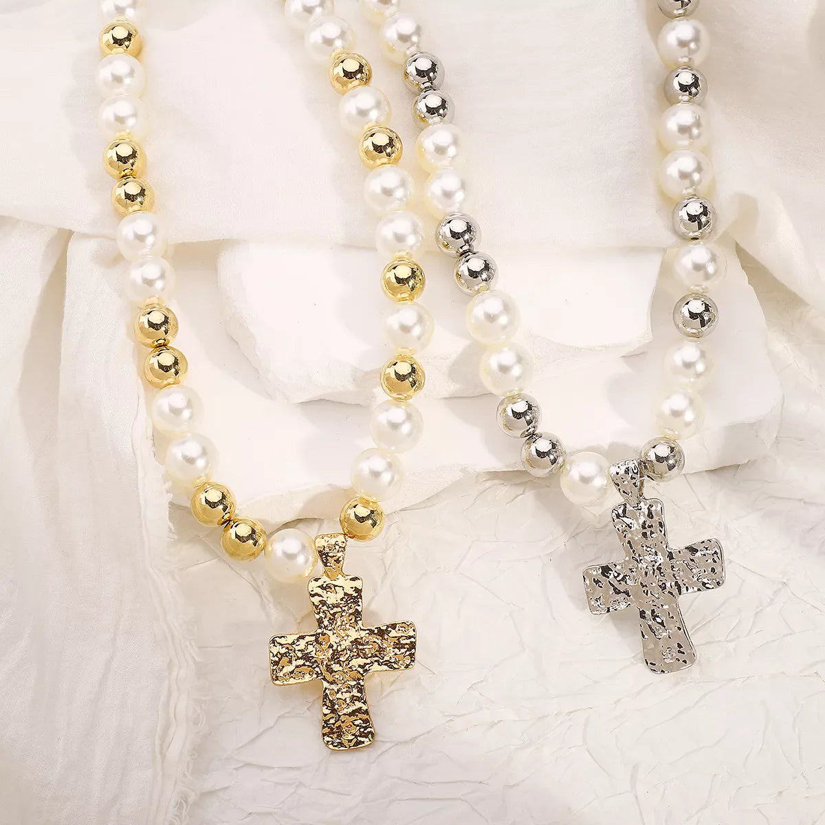 Elegant Pearl & Cross Pendant Necklace – Timeless Women’s Jewelry for Everyday & Special Occasions