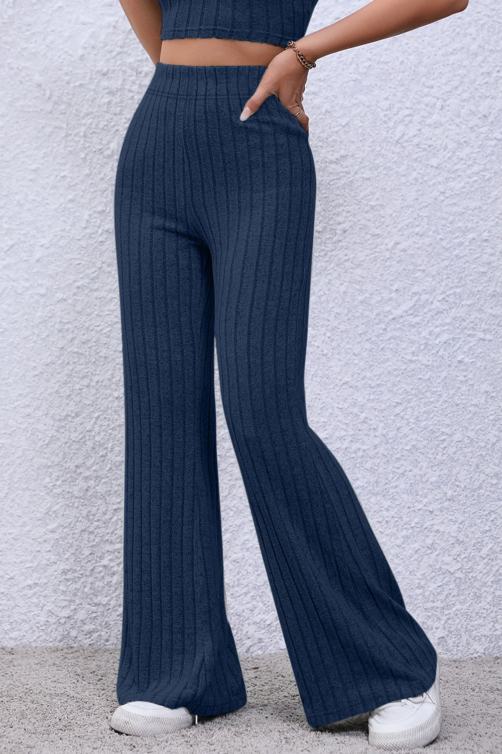 Basic Bae – Gerippte Schlaghose mit hoher Taille in voller Größe