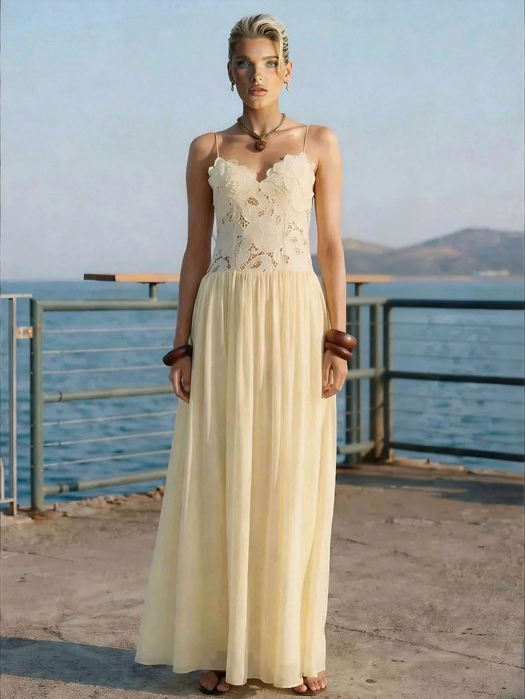 Elegant Lace Spaghetti Strap Floral Appliqu¨¦ Maxi Dress