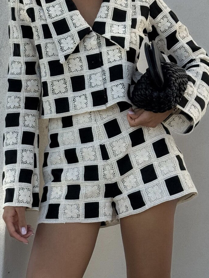 Exquisite Crochet Grid Pattern High-Waisted Shorts Black