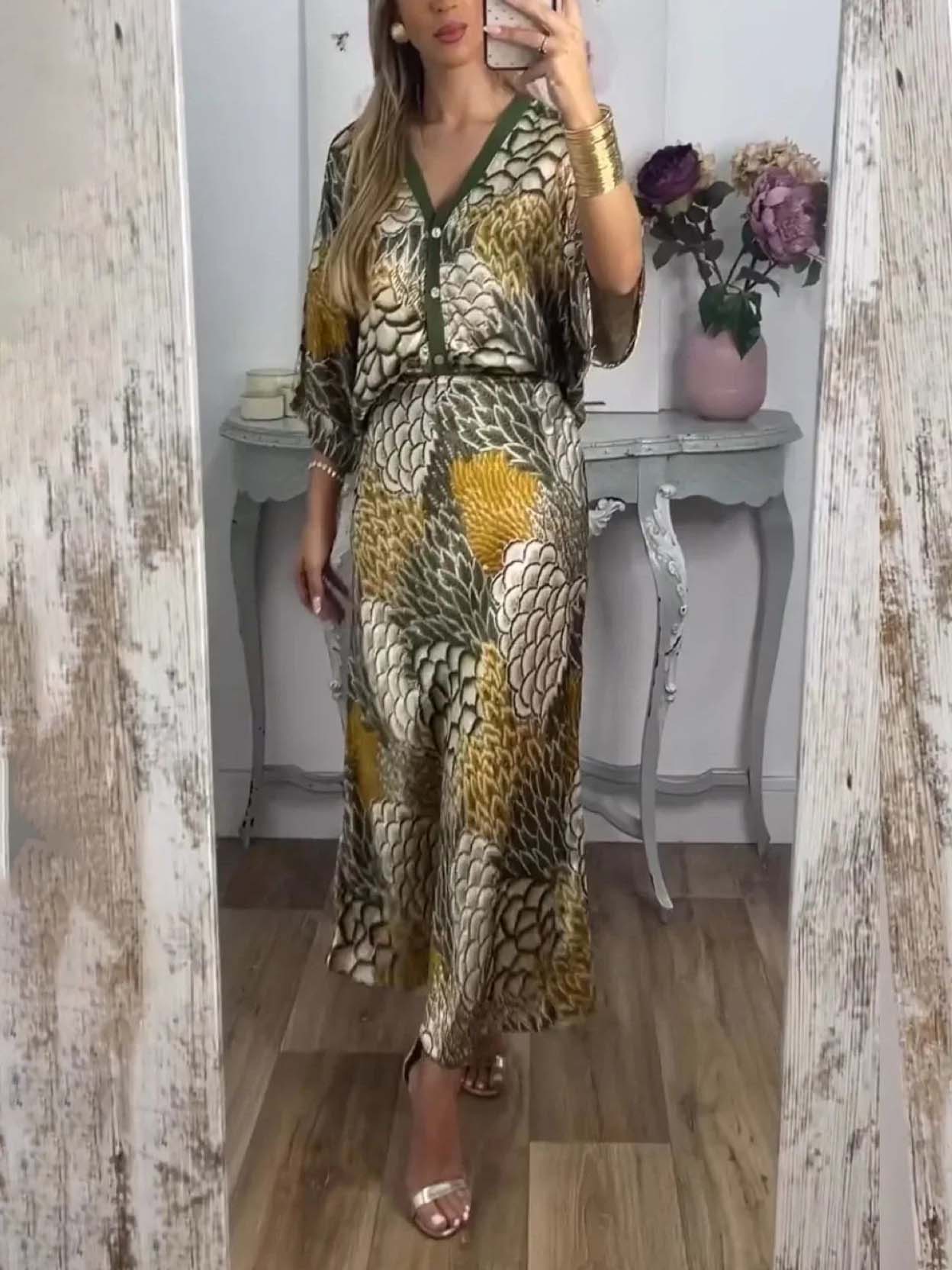 Retro Scale Print Satin Printed Skirt