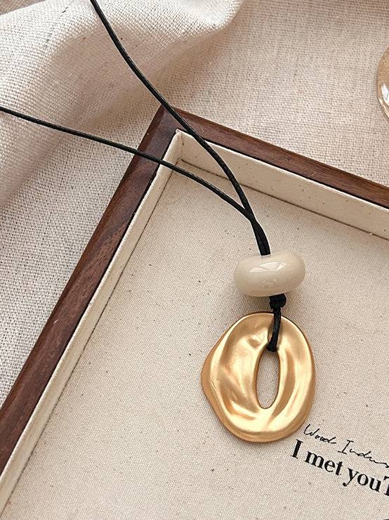 Minimalist Necklace Gold F