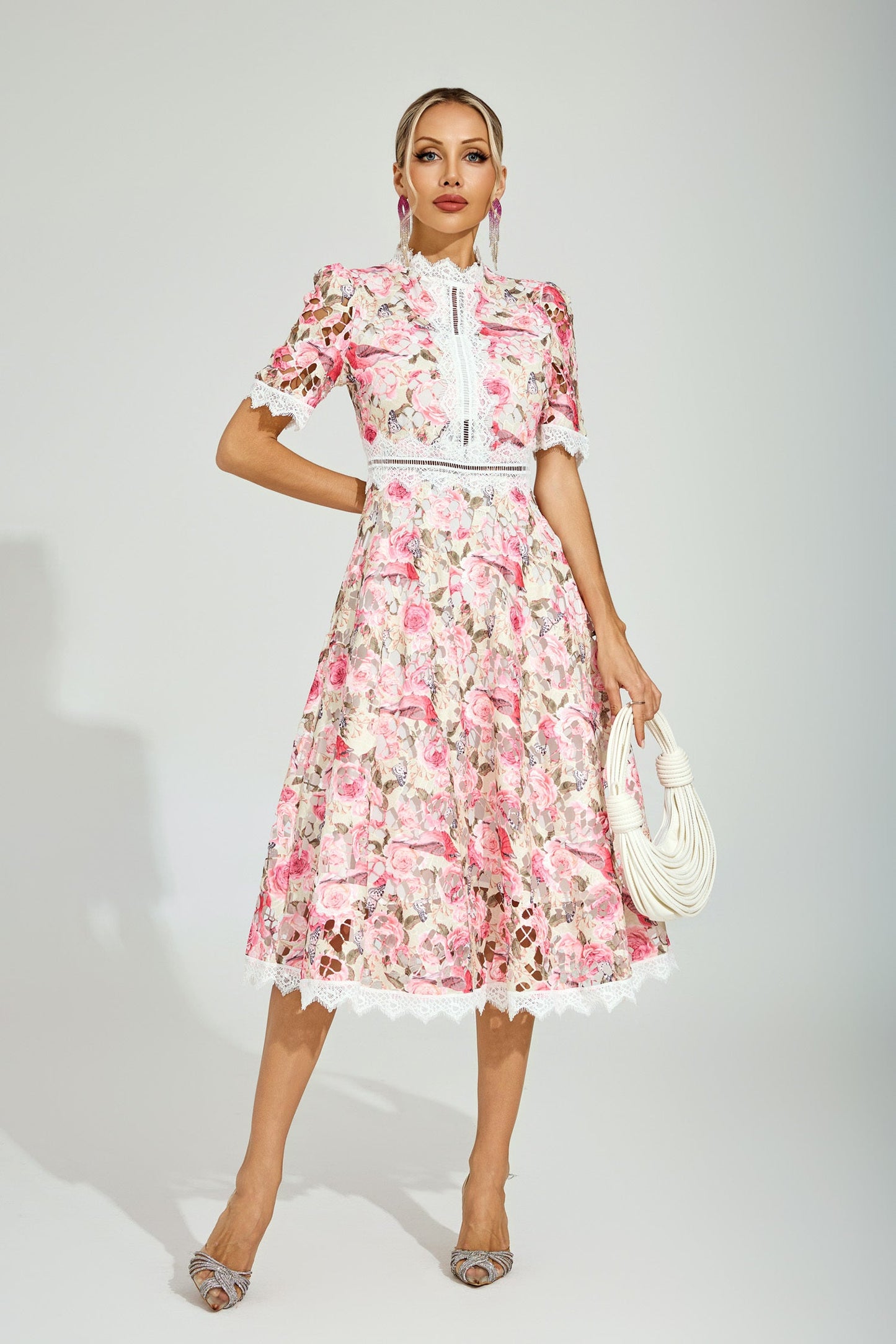 Rose Éclat Lace Midi Dress size M