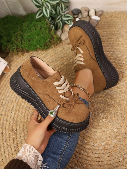 Chic Lace-Up Platform Loafers – Bold, Contemporary Style