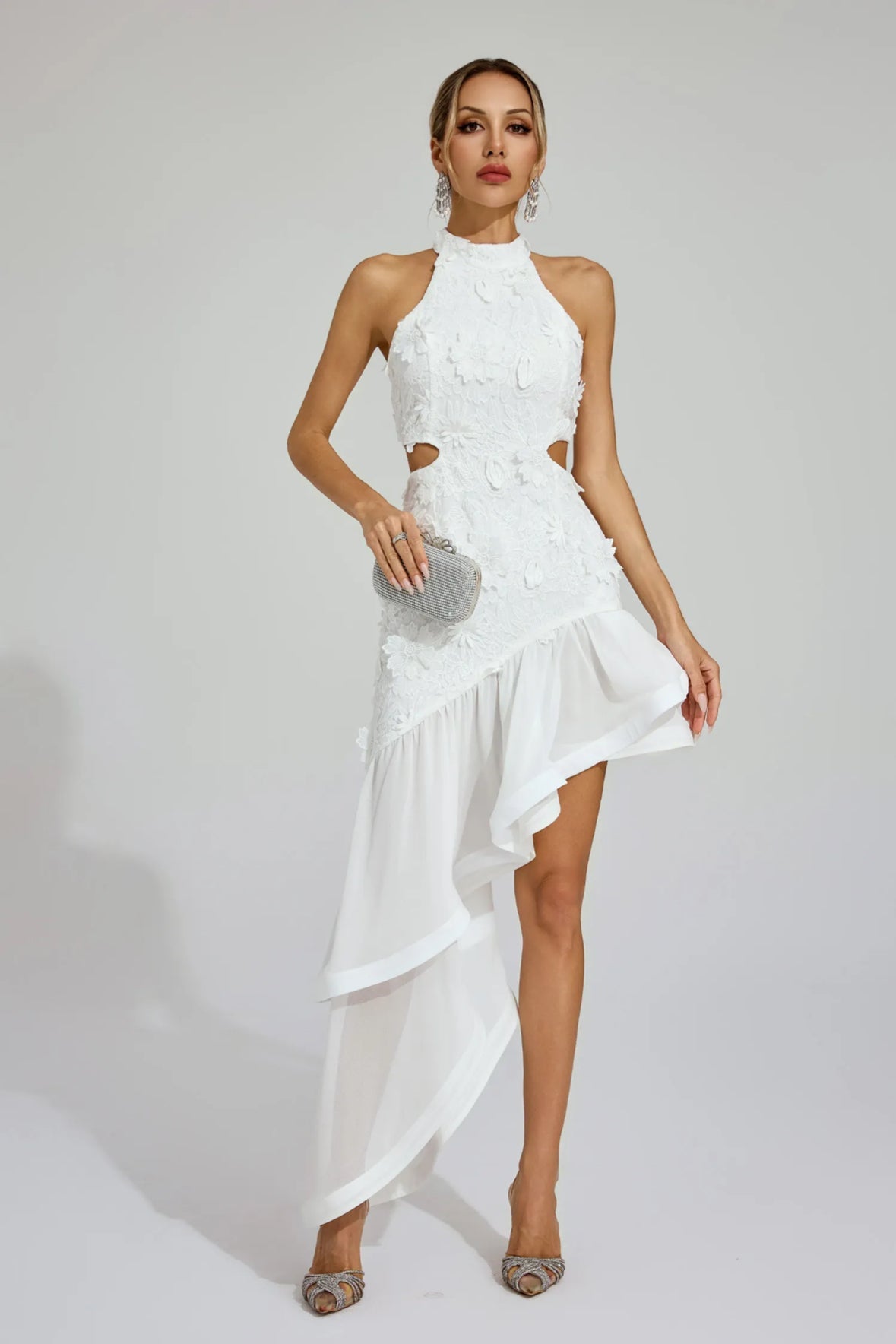 Étoile Blanc Ruffle Flower Lace Gown