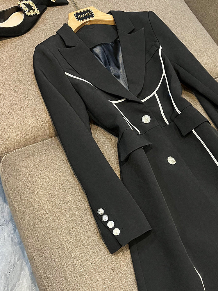 Aella black long coat