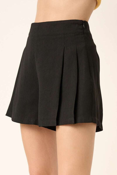 Black Pleated Shorts with Invisible Side Zipper