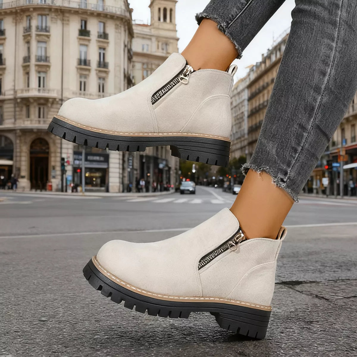 Round Toe Platform Boots