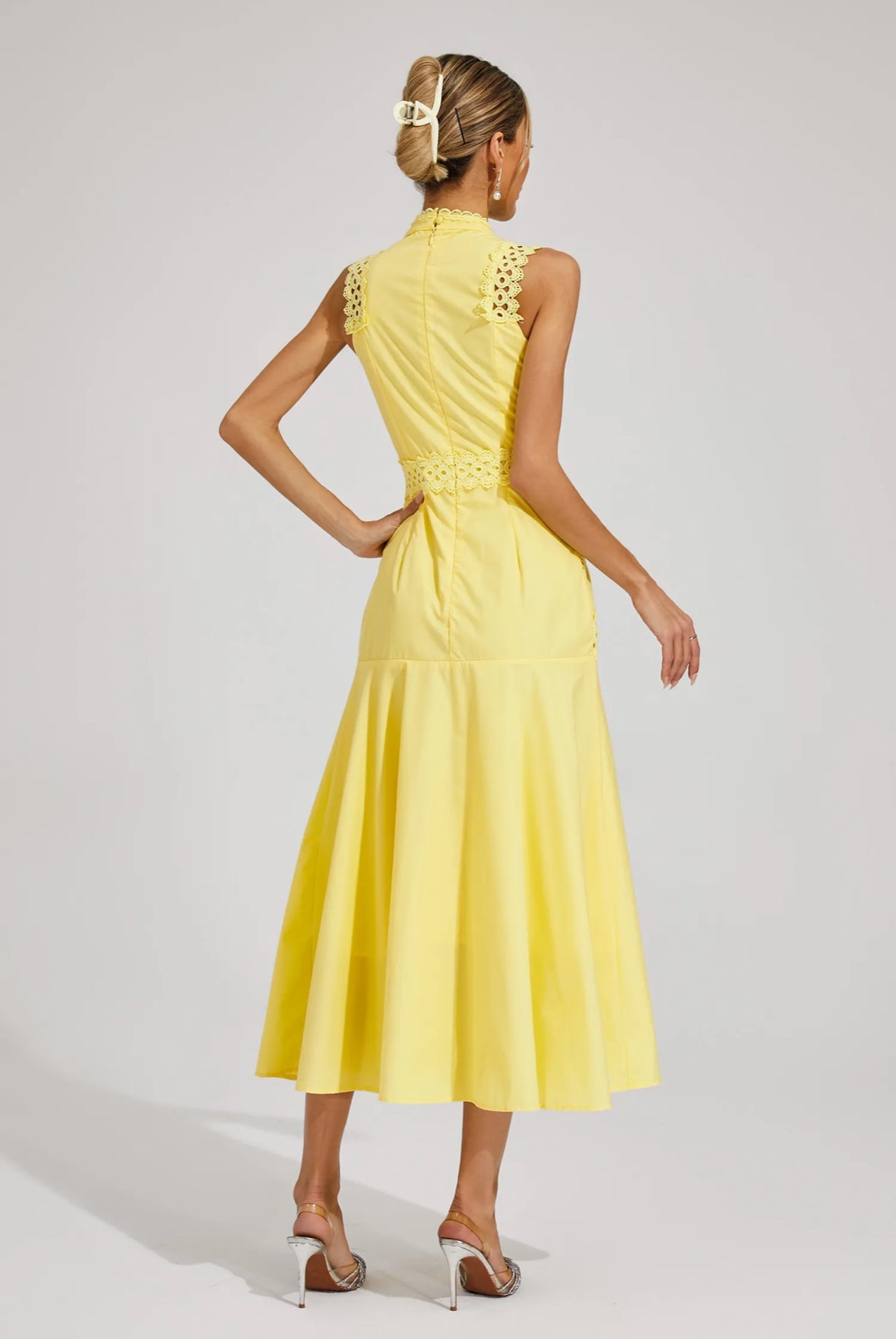 Yellow lace sleeveless midi dress