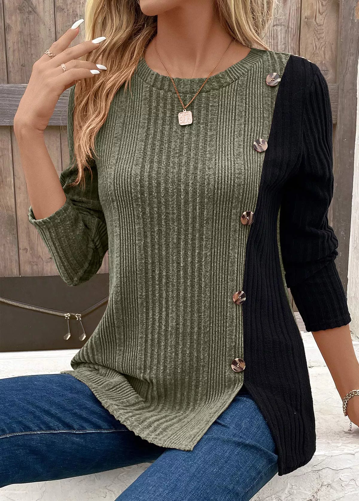 Color Block Ribbed Knit Decor Button T-Shirt Moss
