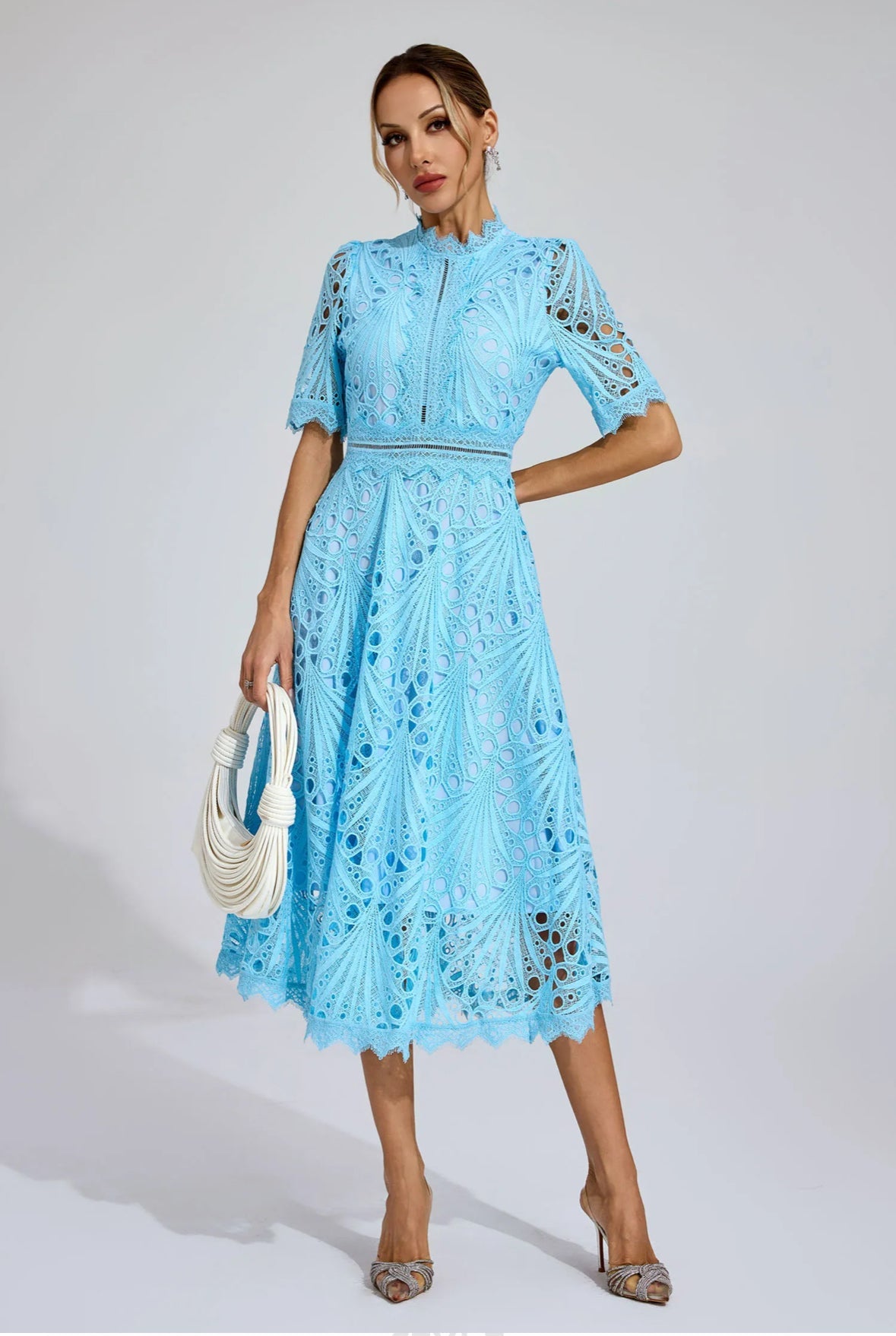 Cutout lace blue midi dress