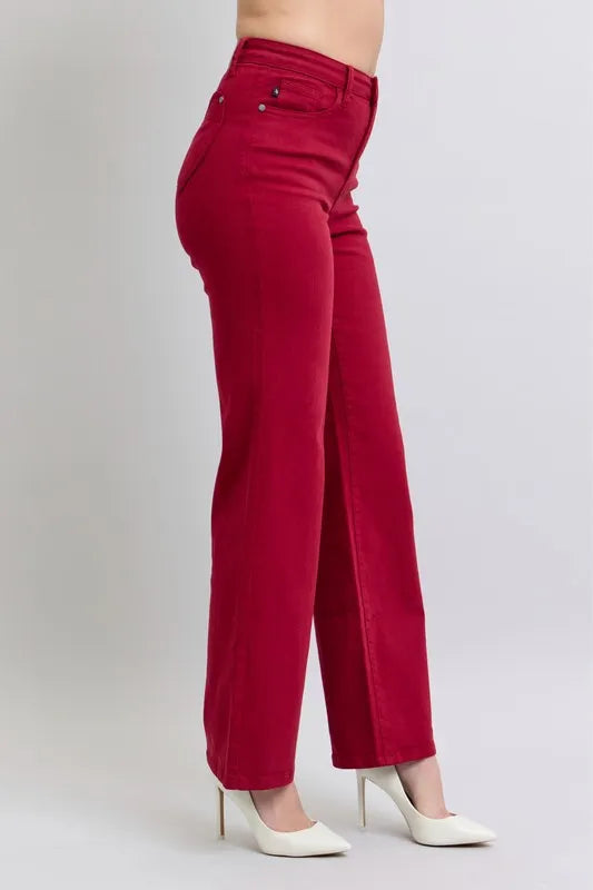 Plus Size 90’s-Inspired Heart Pocket Straight Jeans