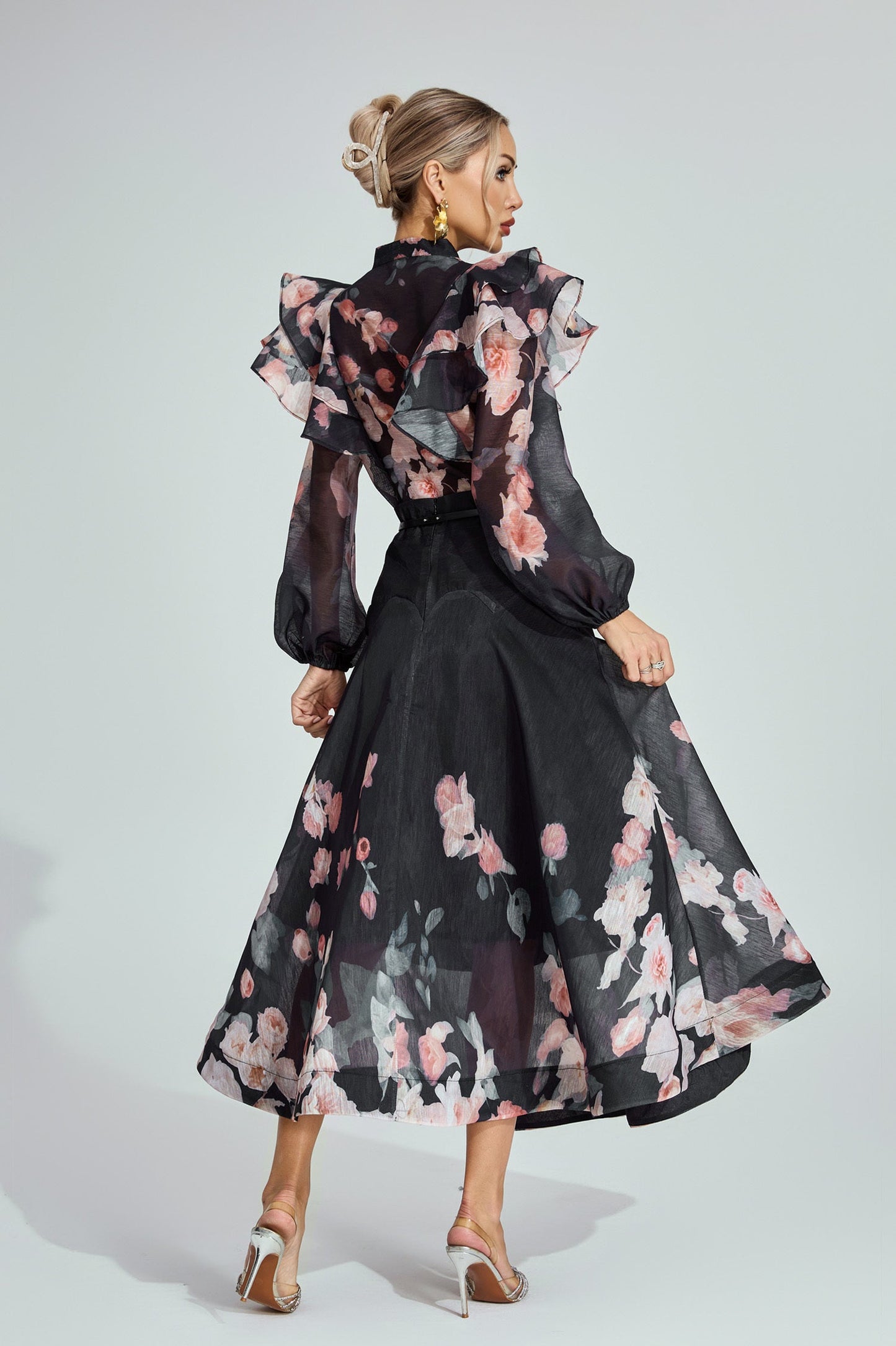 Vivienne Garden Ruffle Midi Set Size M