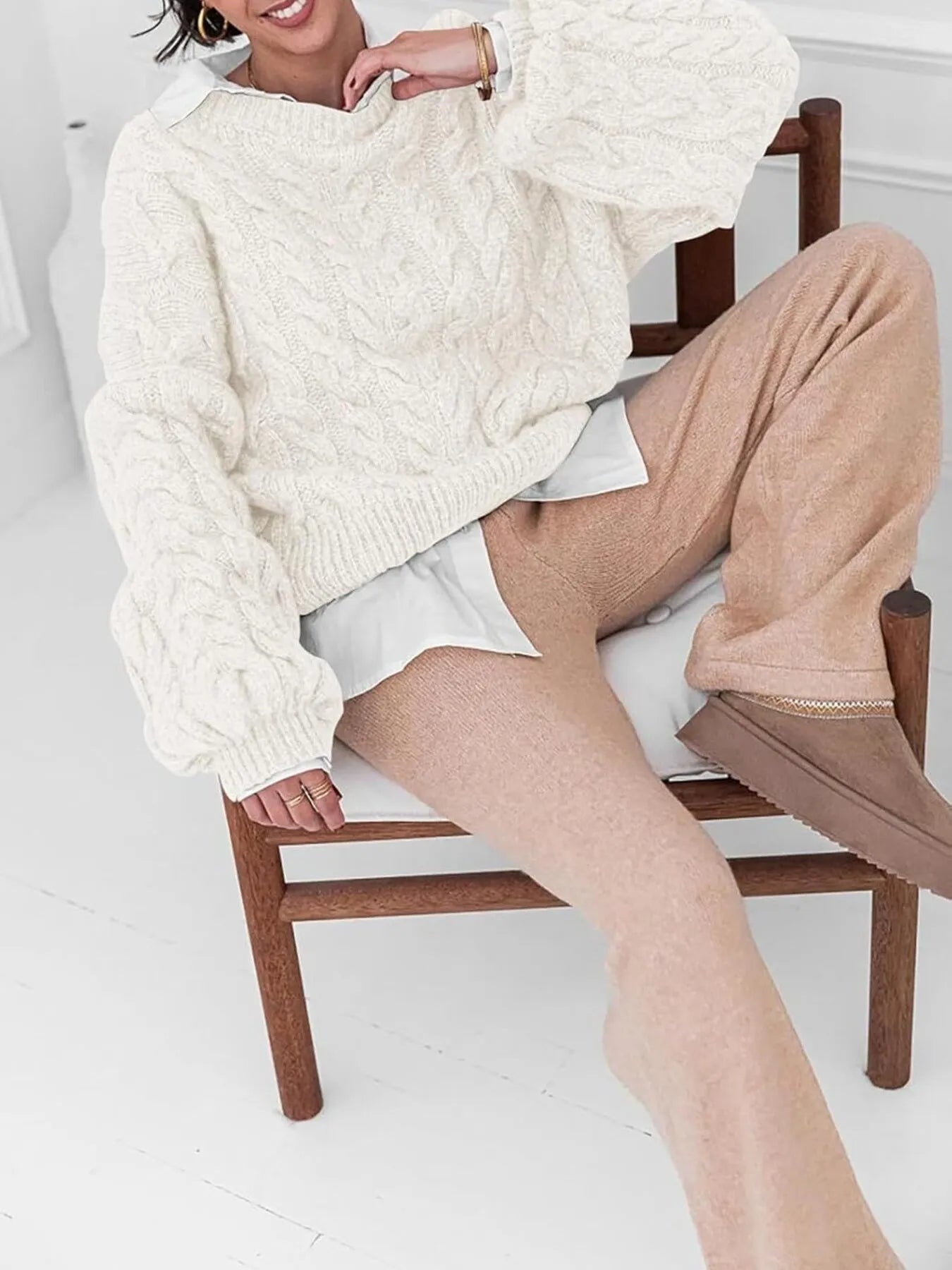 Cable Knit Long Sleeve Sweater – Cozy, Classic Winter Essential