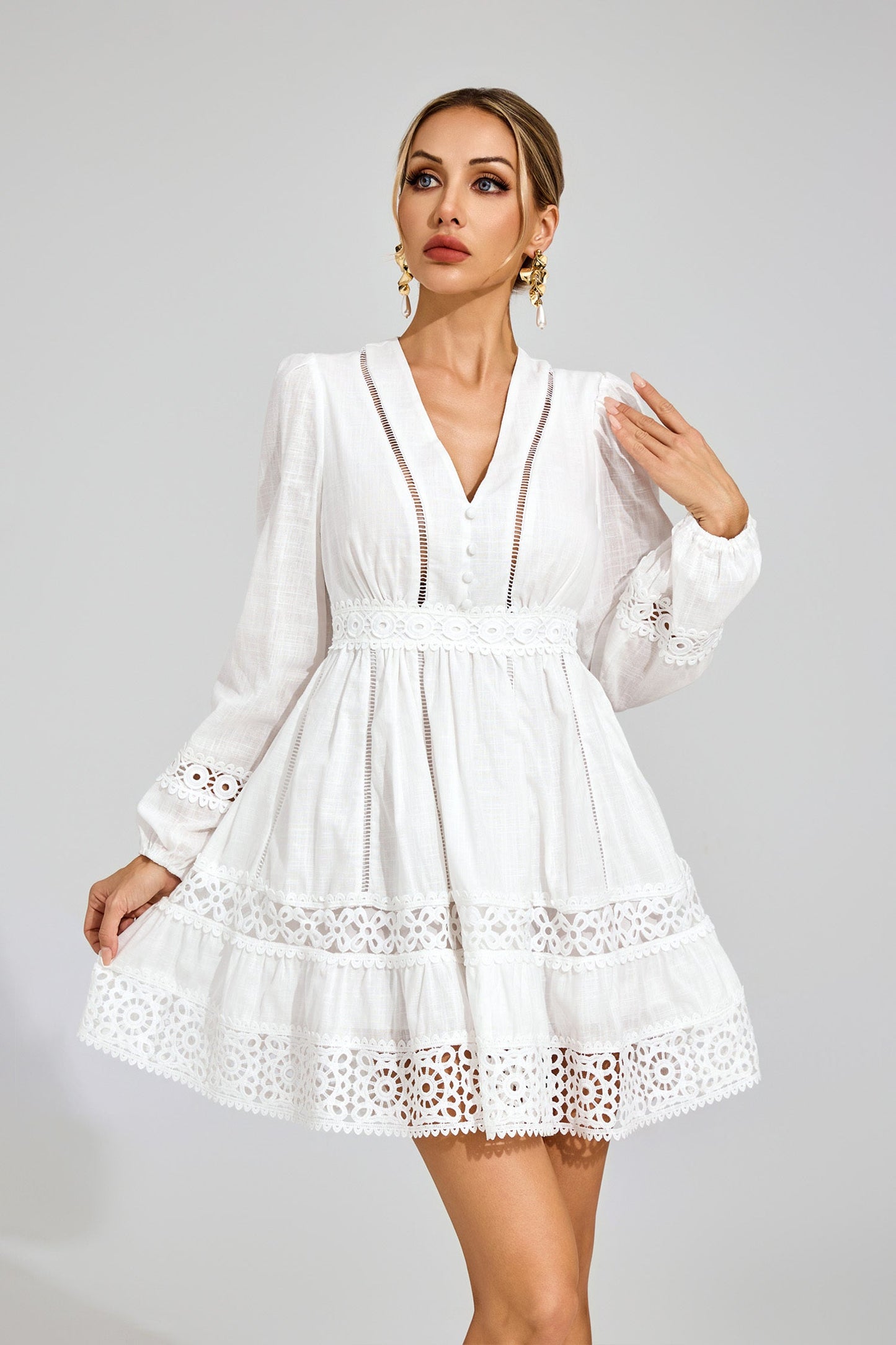 Geneviève lace Detail Mini Dress