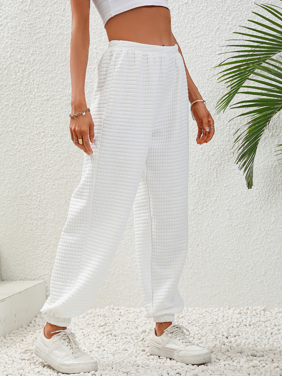 Comfy White Textured Joggers – Pull-On Design