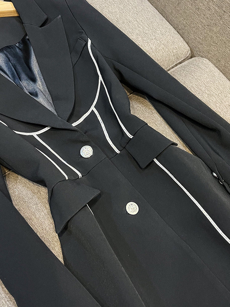 Aella black long coat