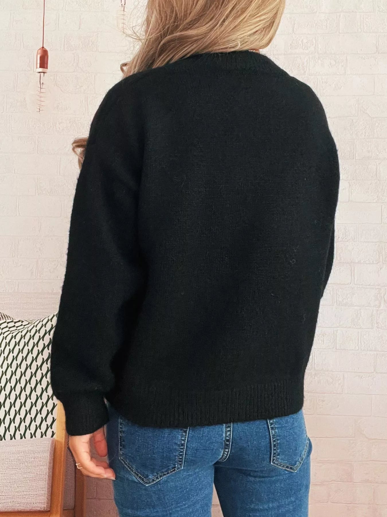 Women’s Contrast Cherry Round Neck Sweater – Cute Knit Pullover for Fall & Winter