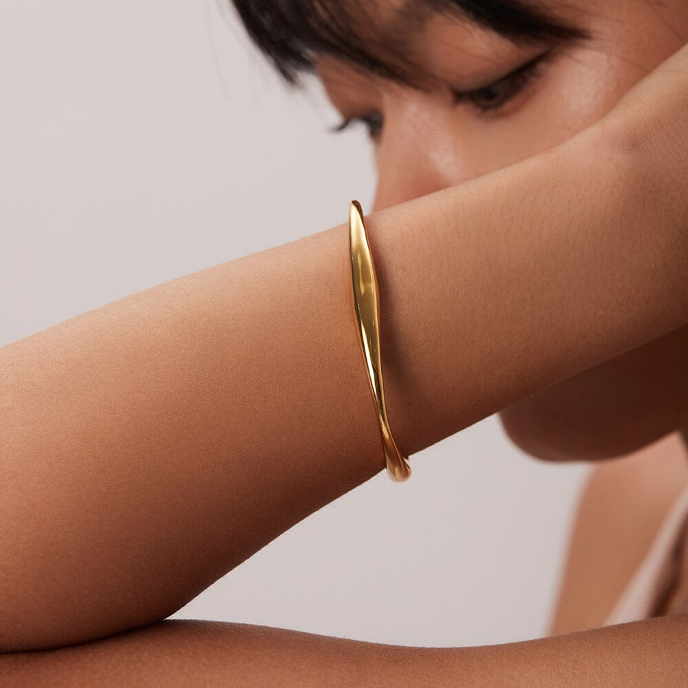 LILLY BRACELET