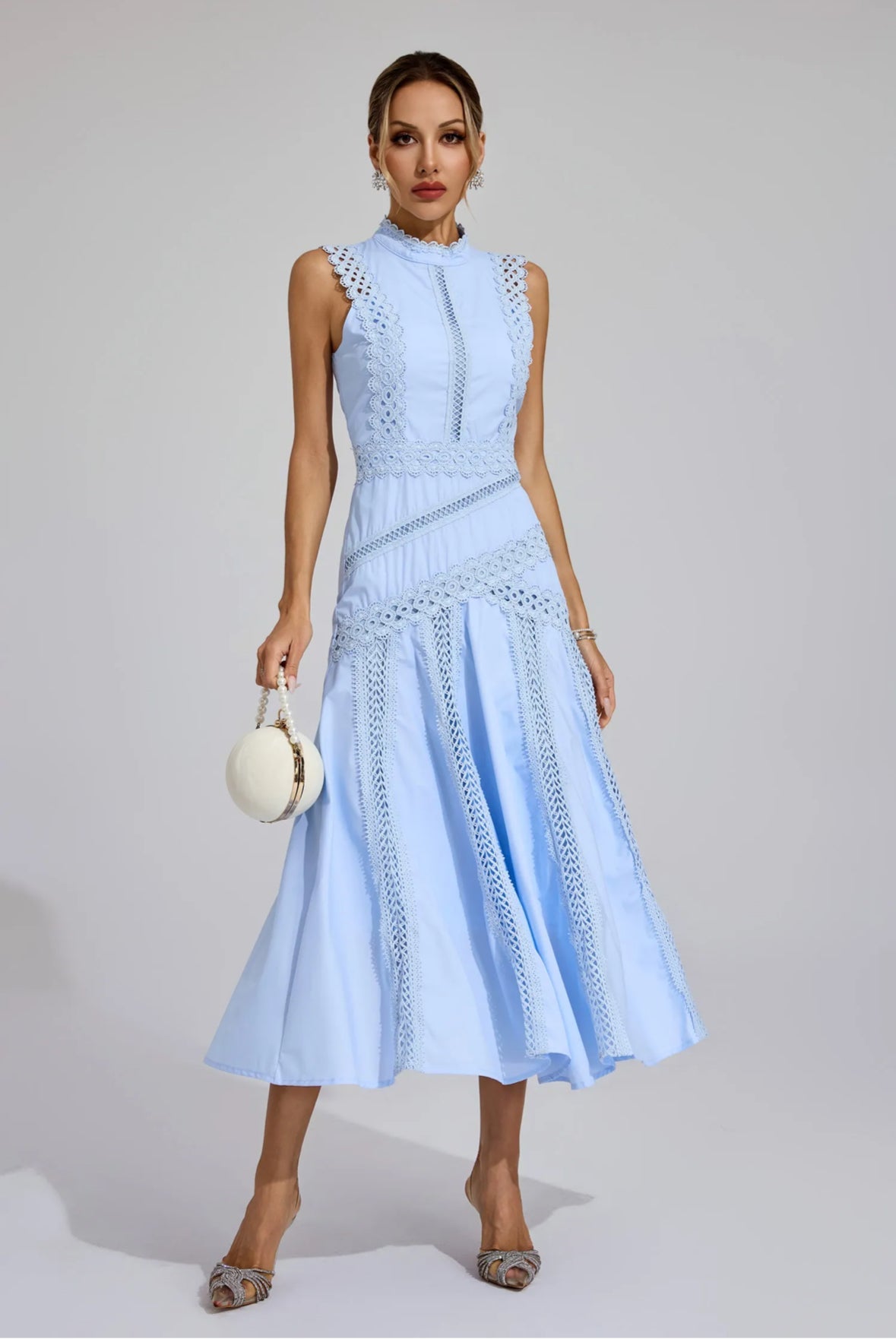 Sleeveless Blue lace maxi dress