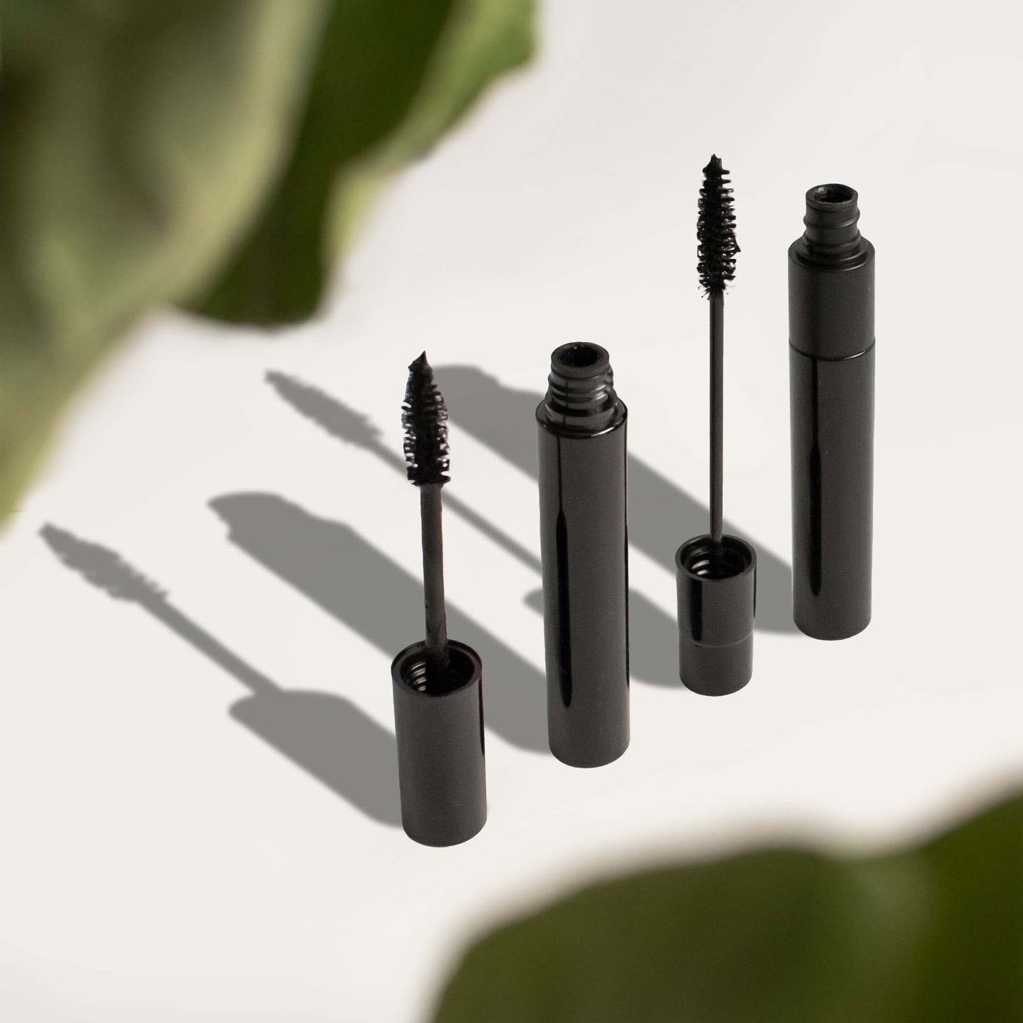 Black Dual Lash Mascara – Lengthening & Volumizing Formula