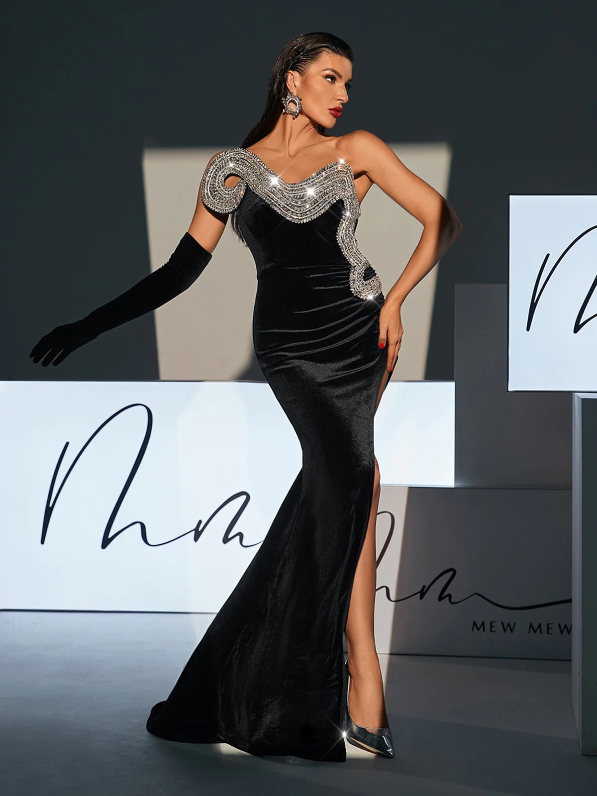 Wave crystal velvet maxi dress