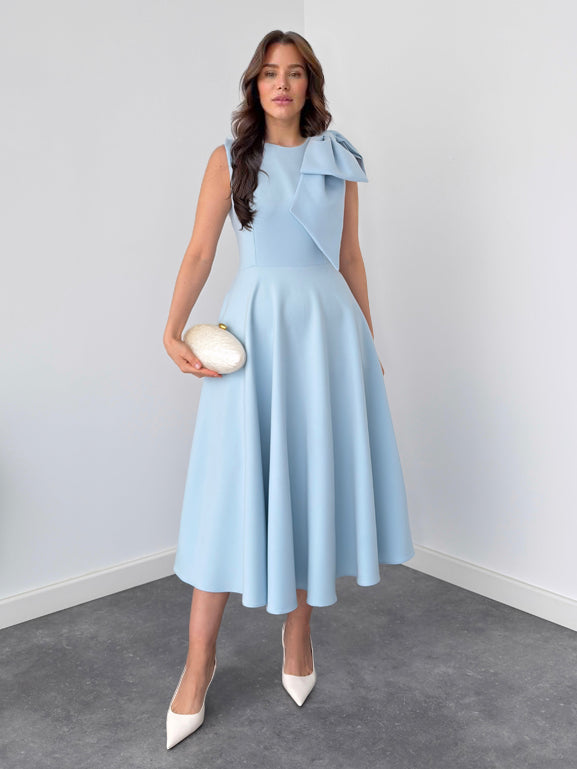 Elegant Sleeveless Bow Detail Slim-Fit Midi Dress Blue