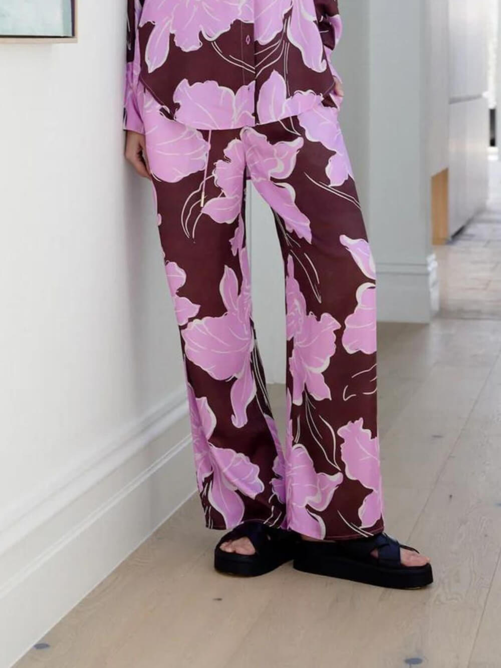 Casual Magnolia Print Elastic Waist Tie-Pocket Straight Pants Purple