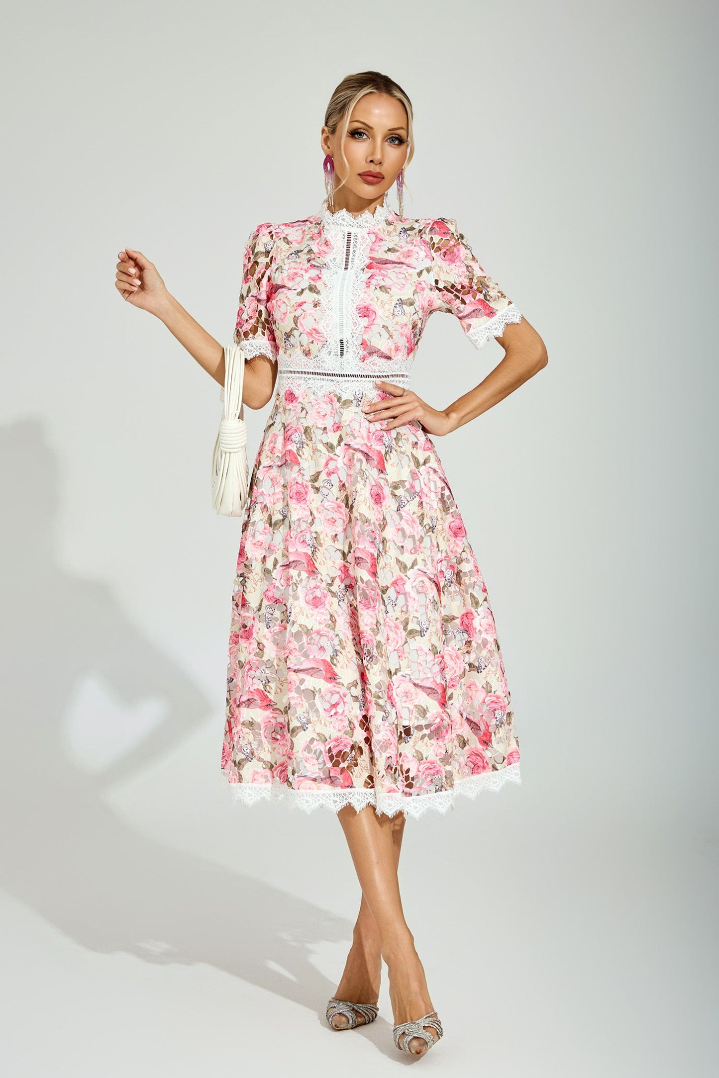 Rose Éclat Lace Midi Dress size M