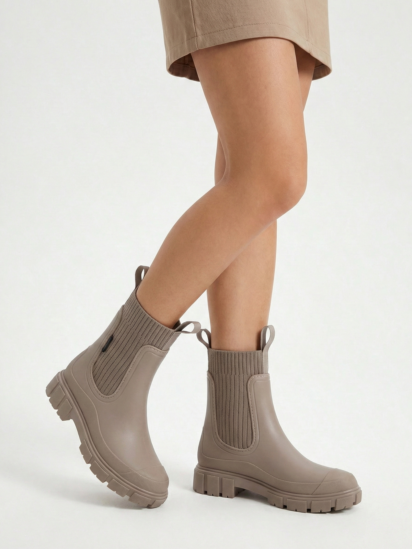 Belarus | Chunky Chelsea Ankle Boots