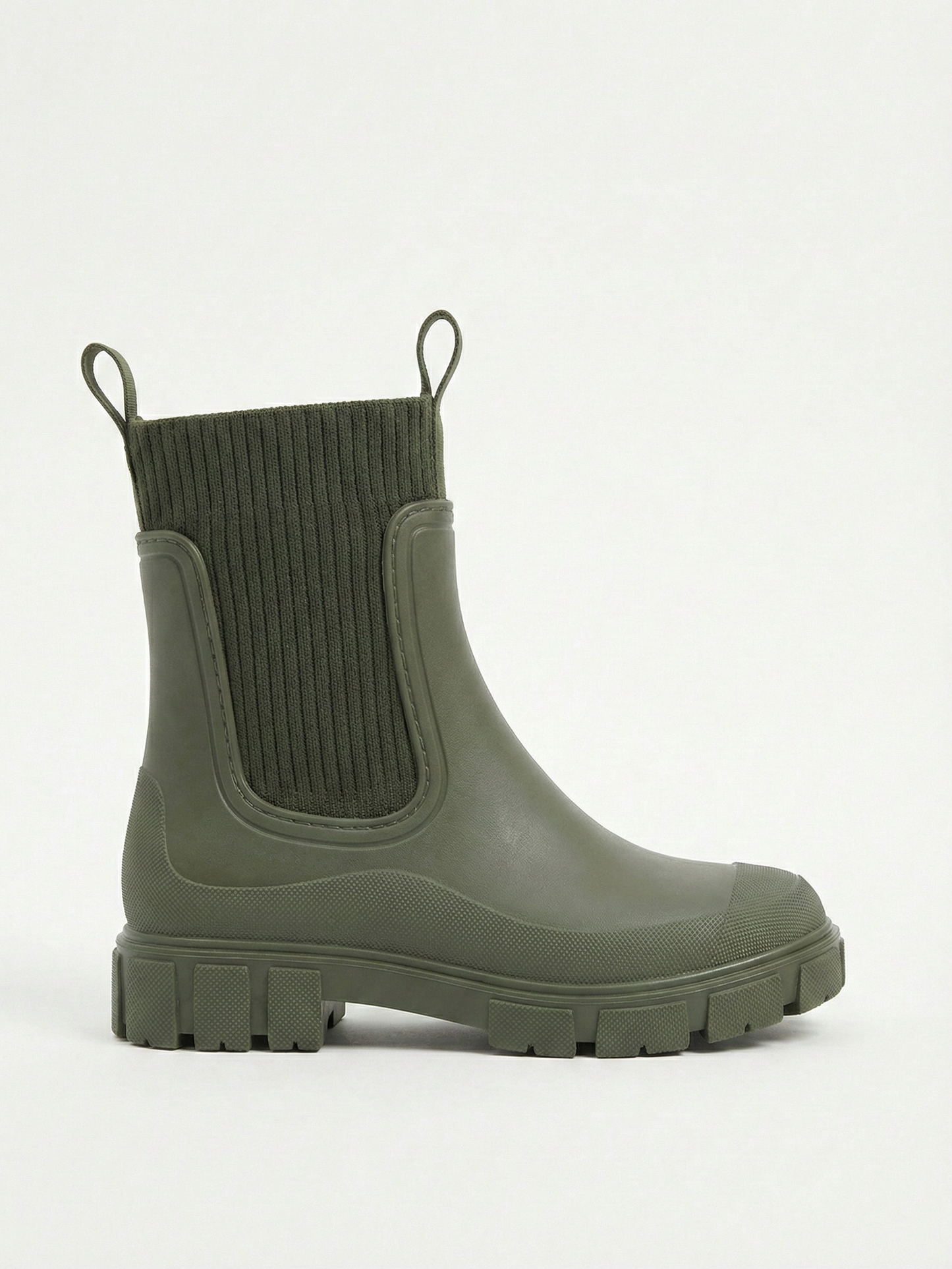 Belarus | Chunky Chelsea Ankle Boots