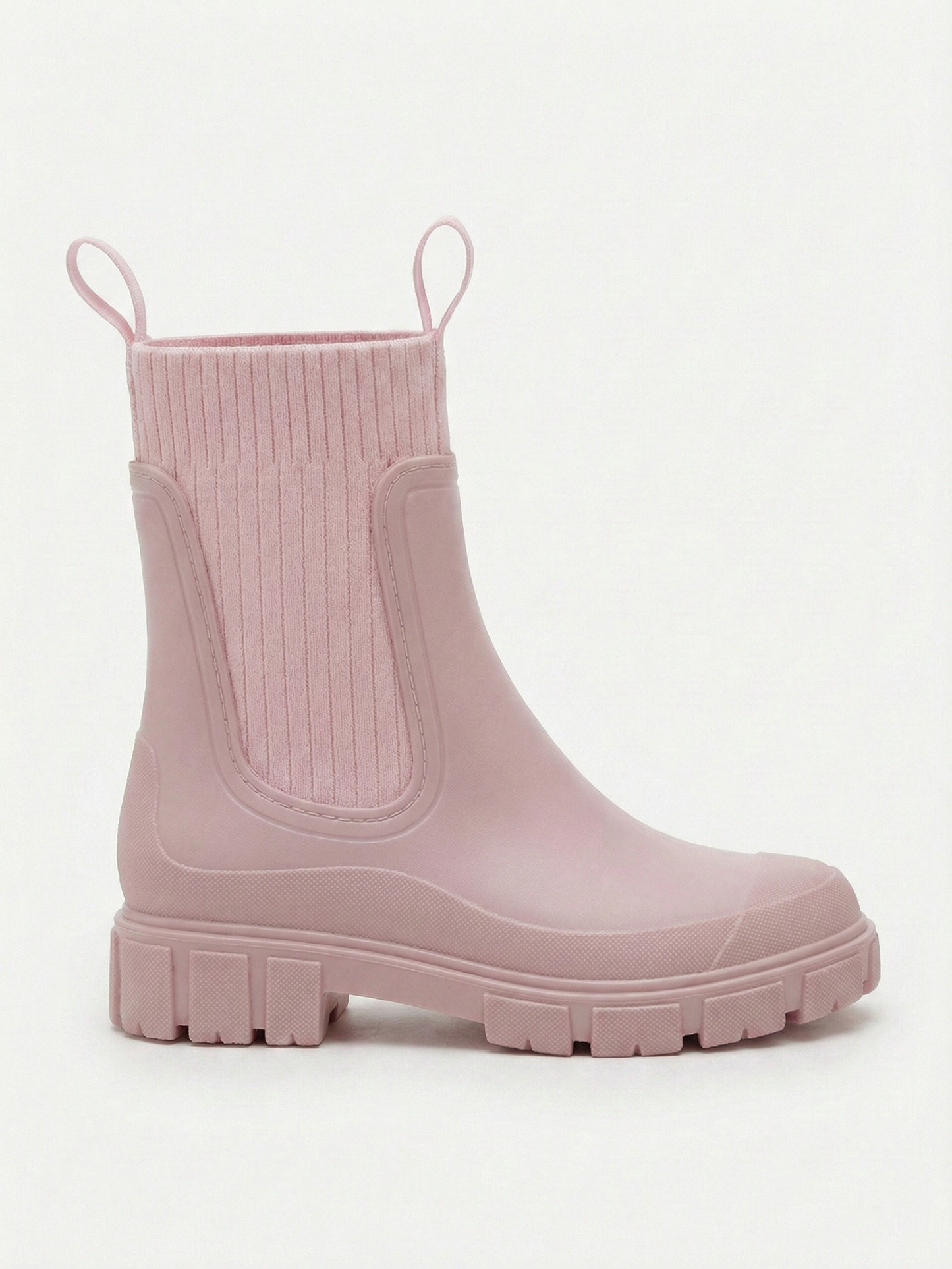 Belarus | Chunky Chelsea Ankle Boots