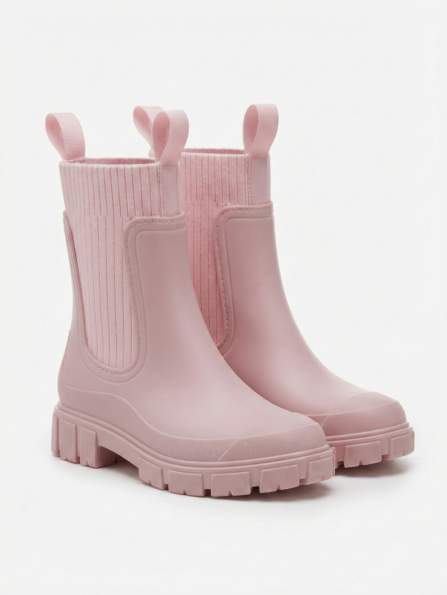 Belarus | Chunky Chelsea Ankle Boots